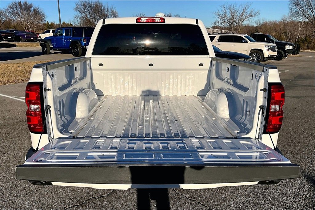 Used 2018 Chevrolet Silverado 1500 LT w/ All Star Edition image 30