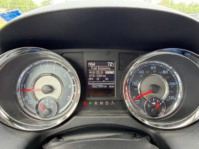 Used 2015 Chrysler Town & Country Touring-L w/ Driver Convenience Group FWD image 21