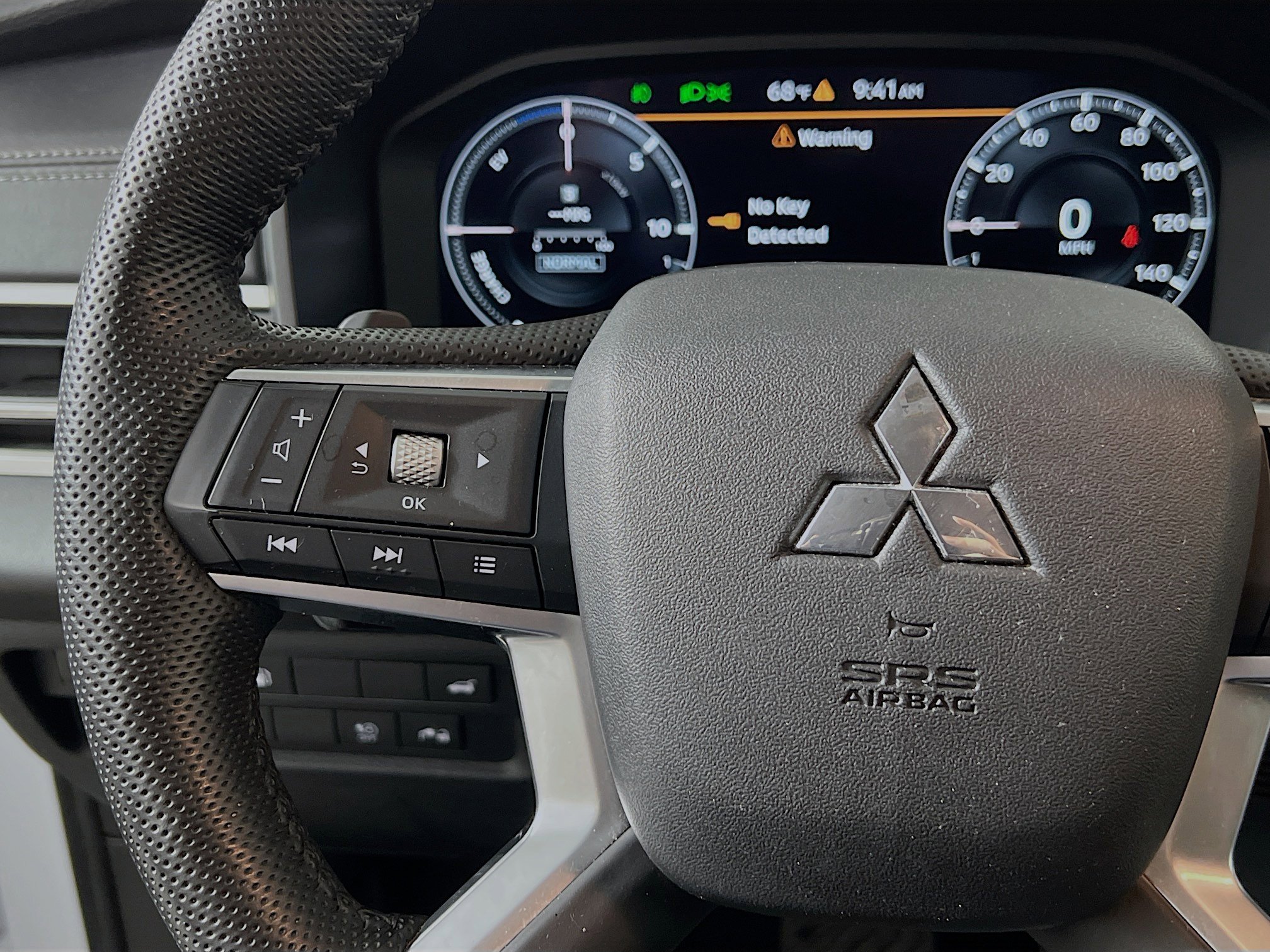 Used 2023 Mitsubishi Outlander Ralliart AWD/4WD image 19