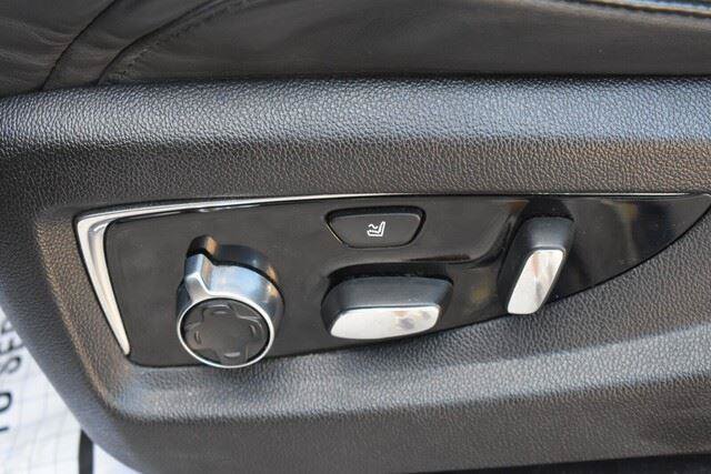 Used 2016 Cadillac Escalade Platinum AWD/4WD image 34