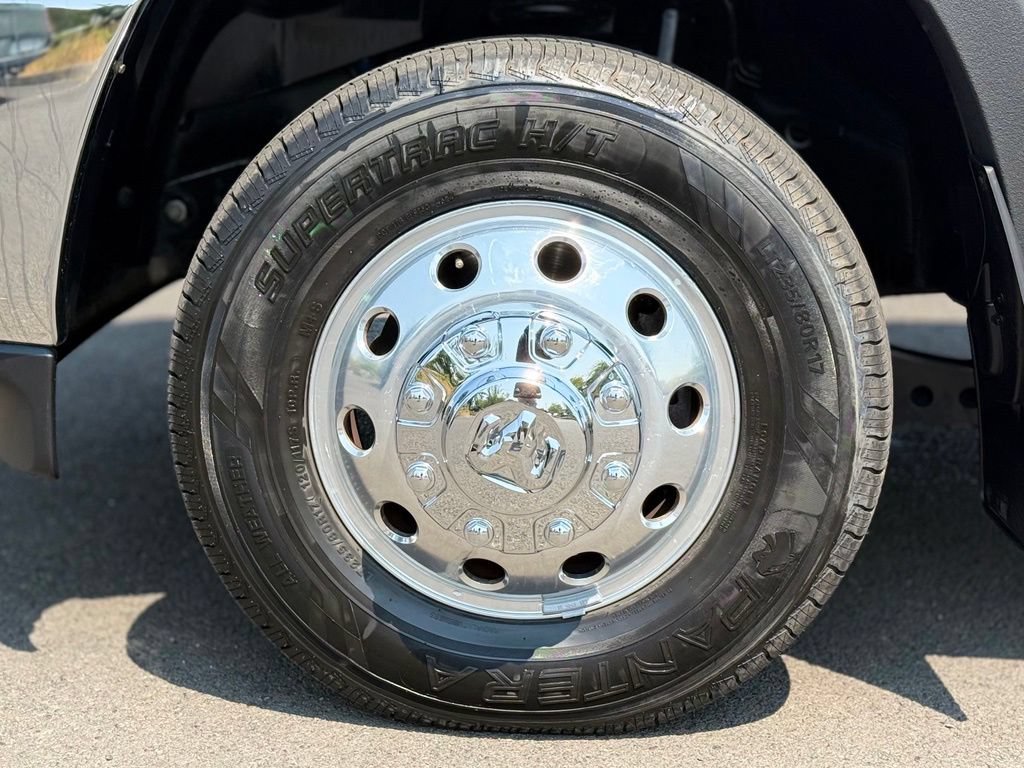 Used 2019 RAM 3500 Laramie AWD/4WD image 9