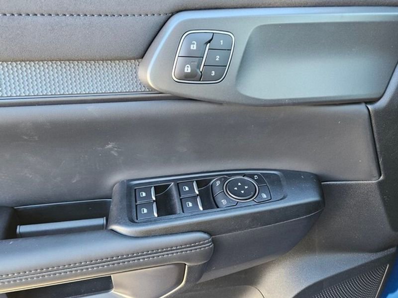 New 2025 Ford Ranger Raptor image 31