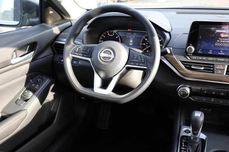 New 2025 Nissan Altima 2.5 SV image 22