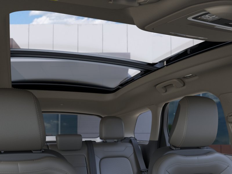 New 2025 Lincoln Corsair Grand Touring w/ Equipment Group 302A AWD/4WD image 22