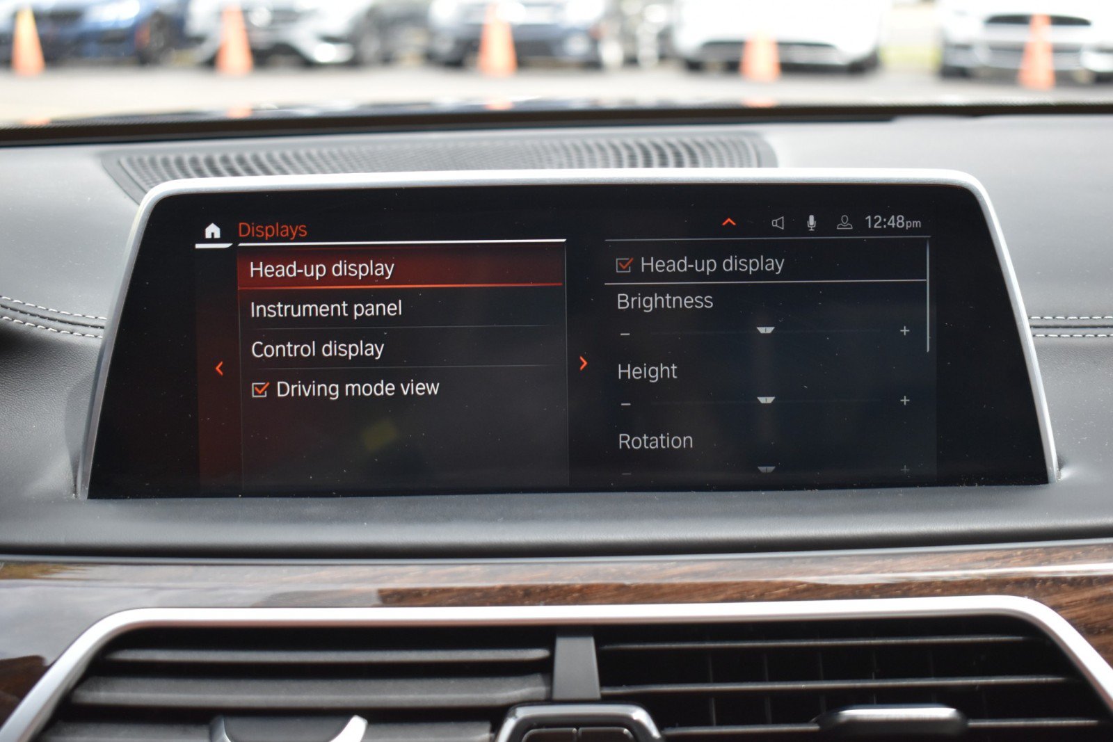 Used 2022 BMW 750i xDrive w/ Luxury Rear Seating Package AWD/4WD image 17