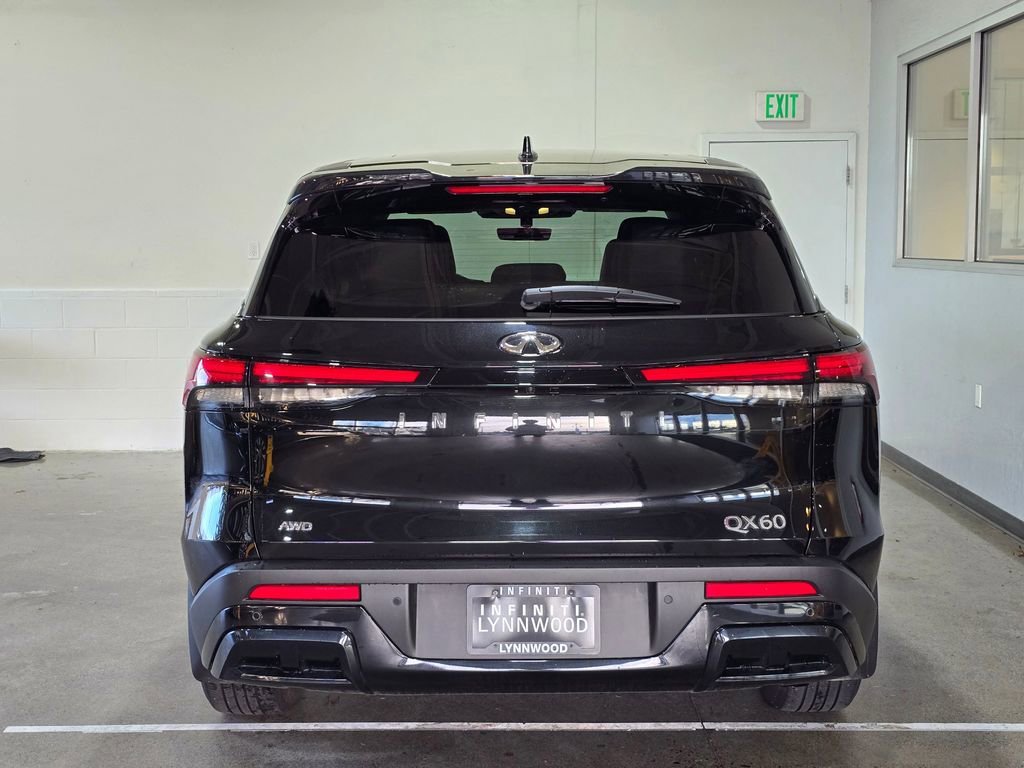 Certified 2024 INFINITI QX60 Pure image 5