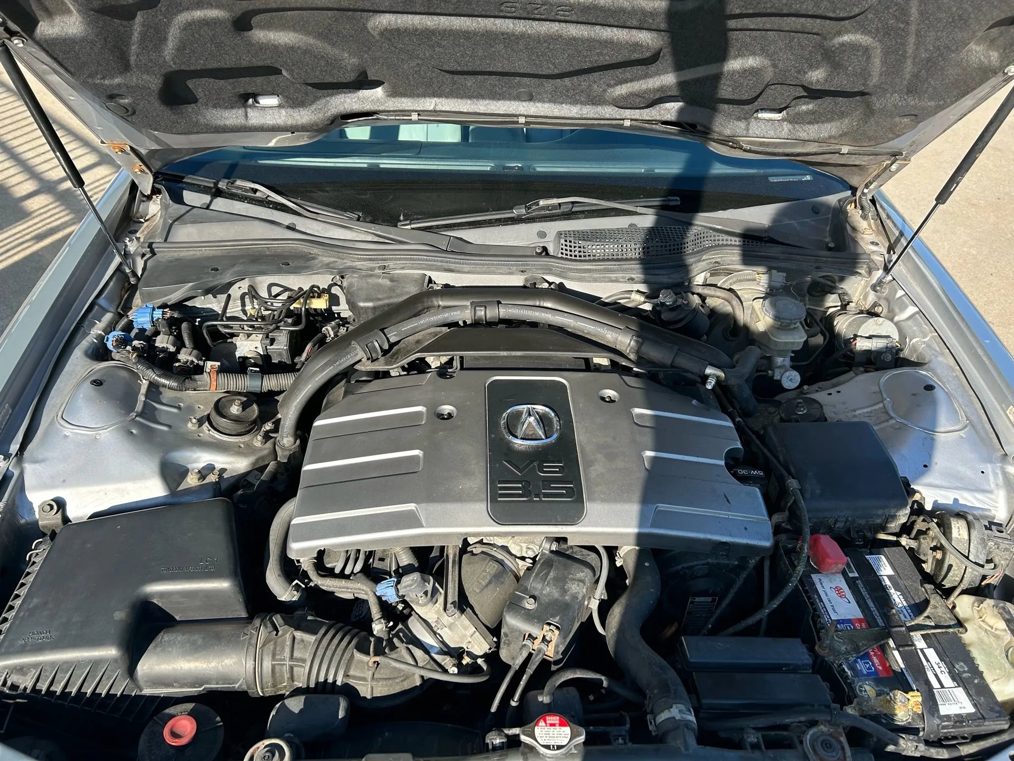 Used 2004 Acura RL image 30