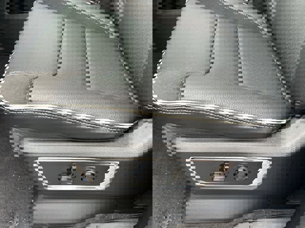 New 2026 RAM 1500 Laramie w/ Night Edition image 12