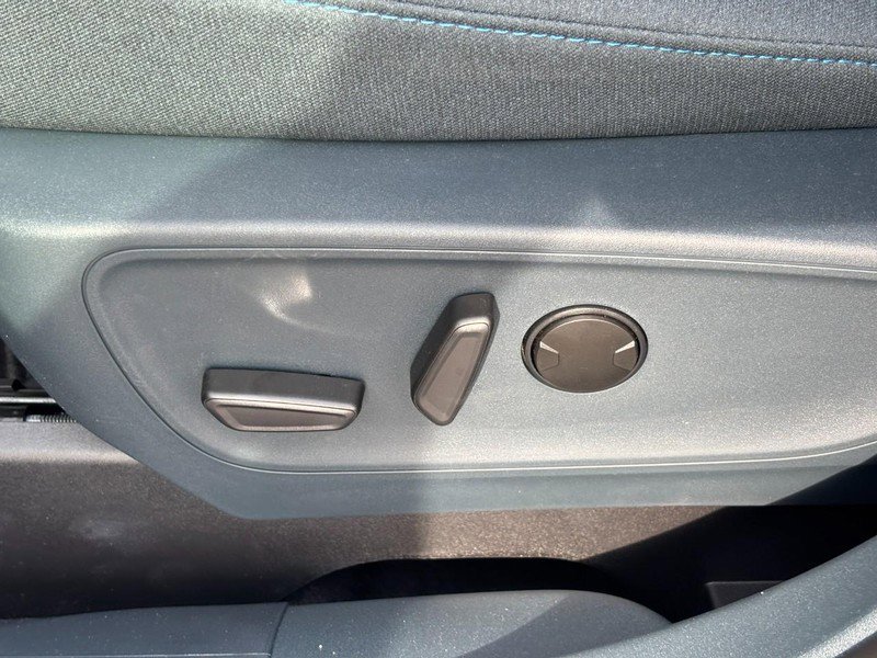 New 2026 Ford Maverick XLT w/ XLT Luxury Package AWD/4WD image 17