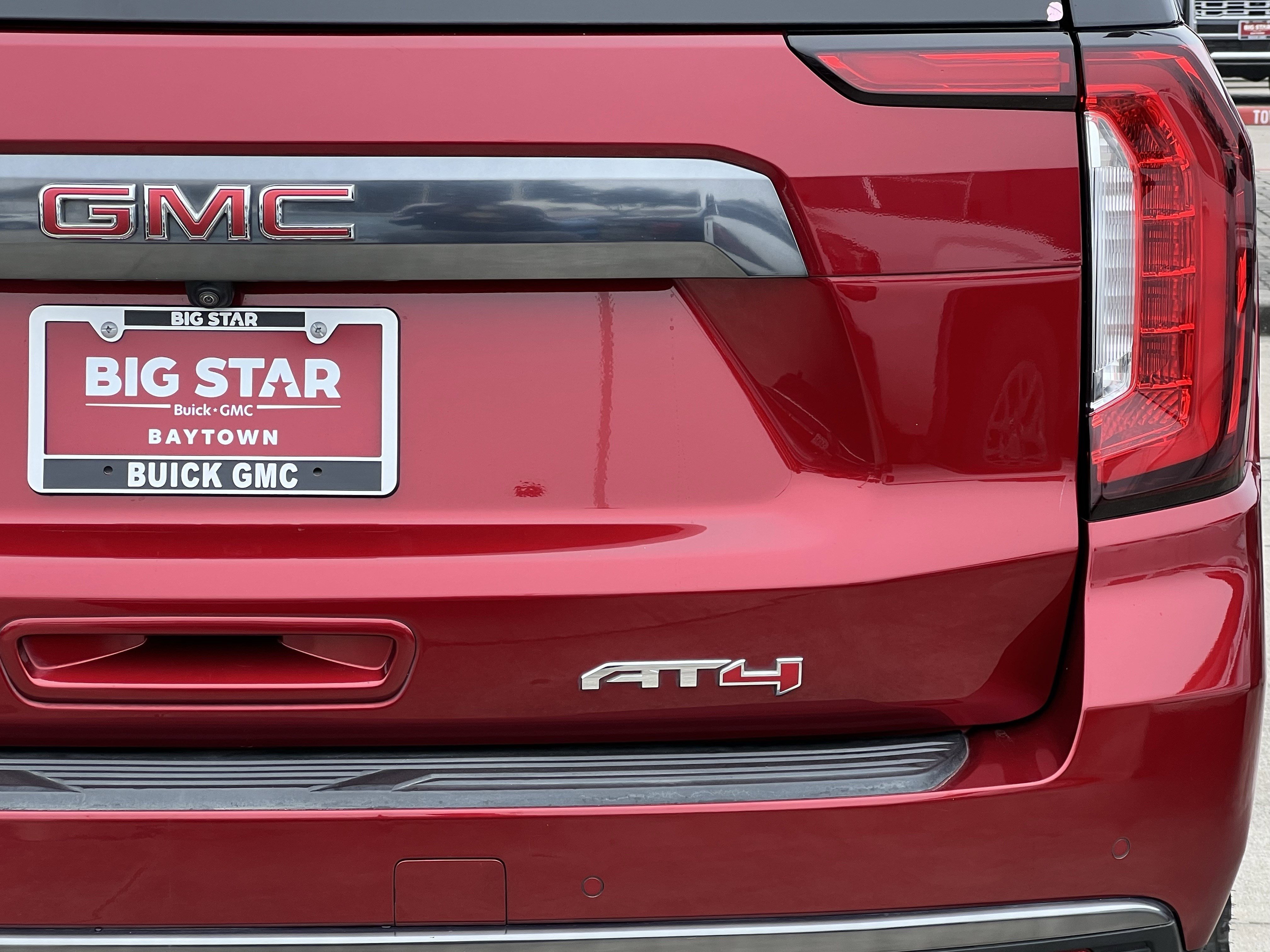 Used 2023 GMC Yukon AT4 image 5