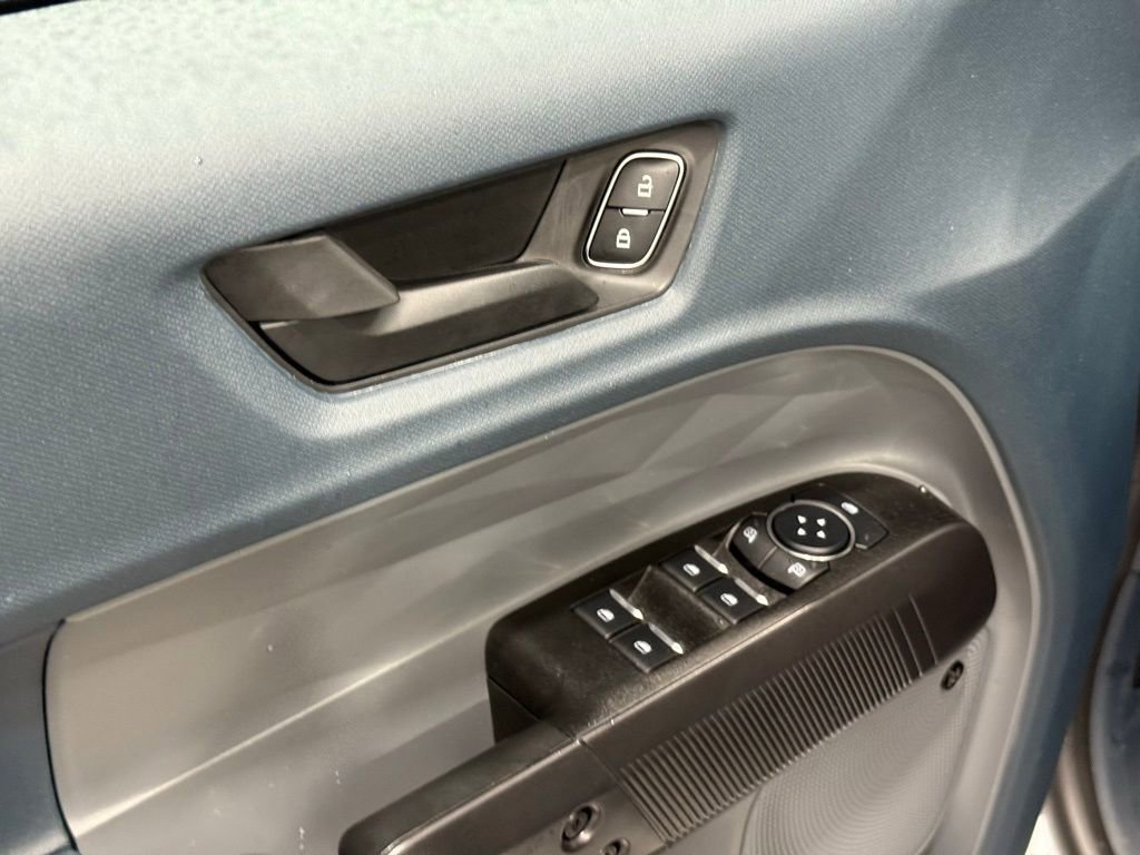 New 2025 Ford Maverick Lariat w/ Black Appearance Package image 16