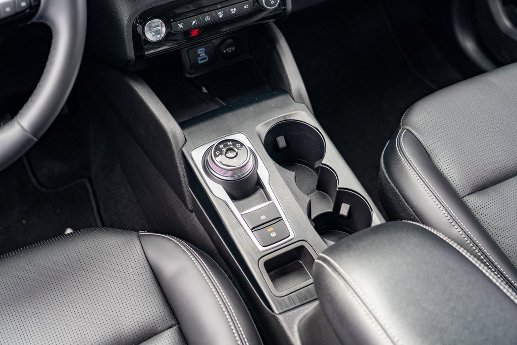 Used 2023 Ford Escape Platinum image 18