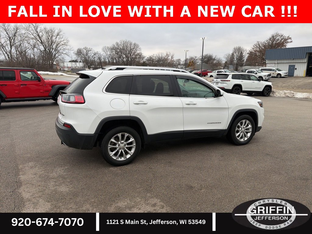 Used 2019 Jeep Cherokee Latitude w/ Cold Weather Group image 6