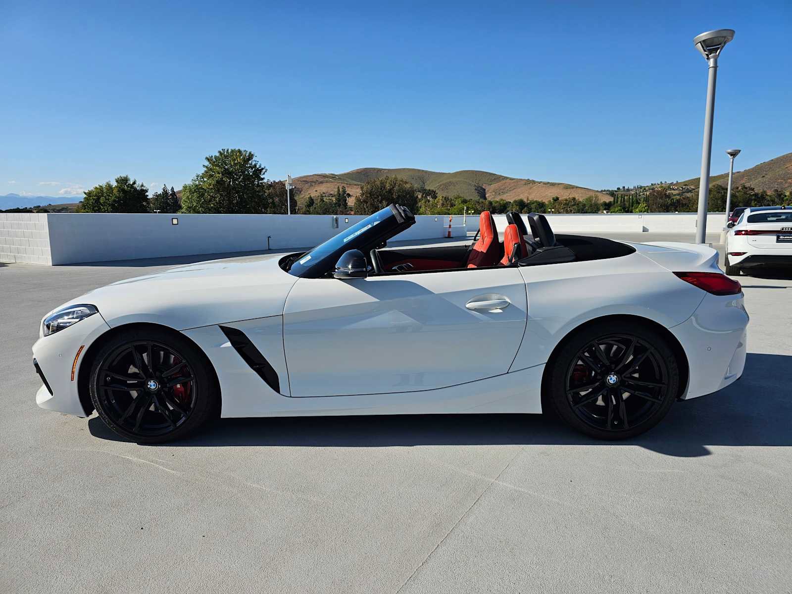 Used 2024 BMW Z4 M40i w/ Premium Package RWD image 27
