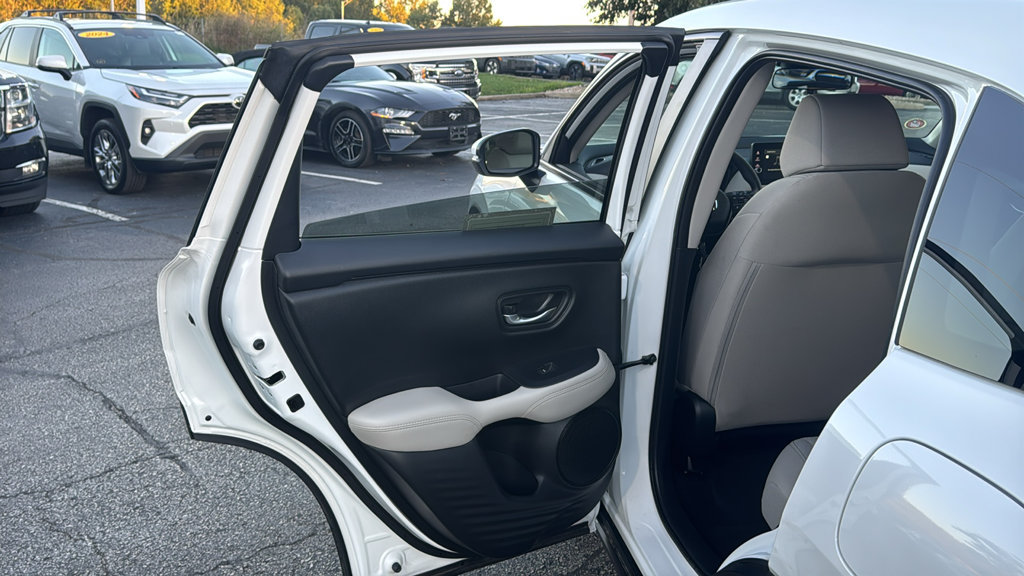 Certified 2026 Honda HR-V LX image 28