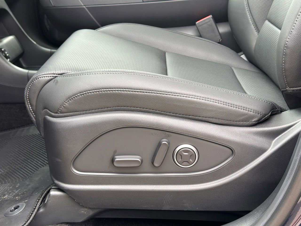 Certified 2026 Hyundai Palisade Limited image 30