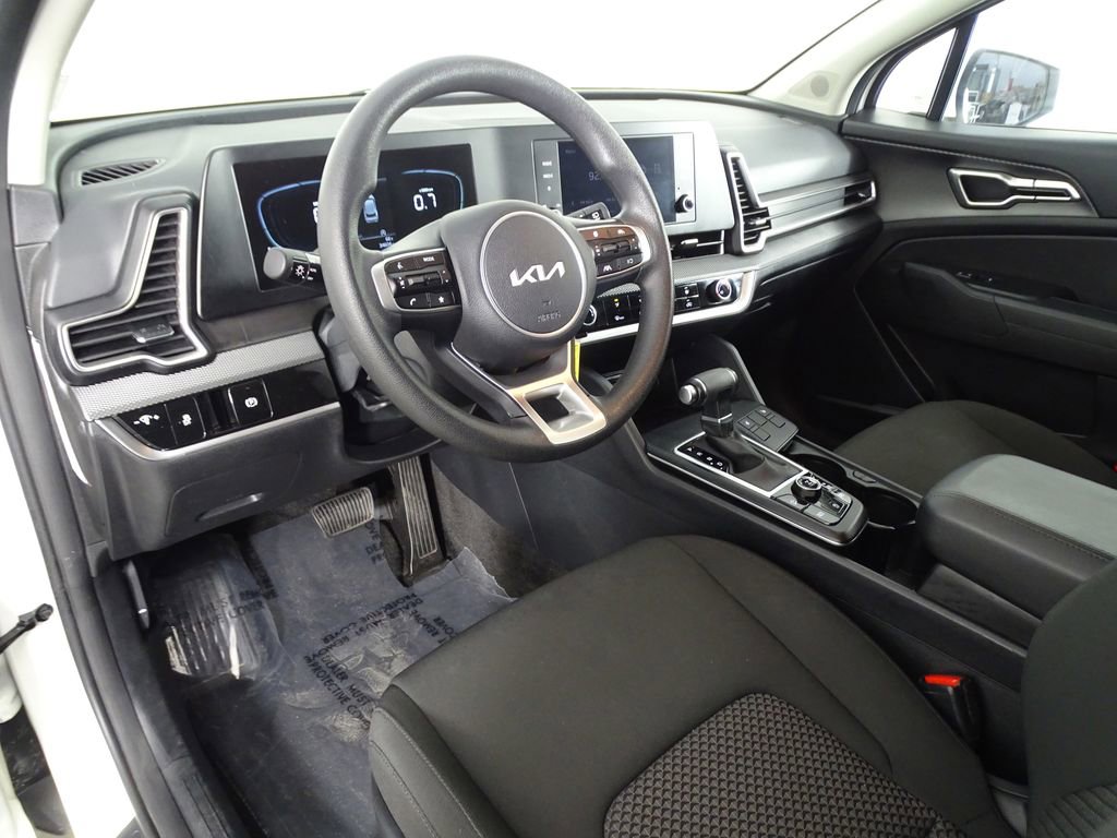 Used 2024 Kia Sportage LX image 20
