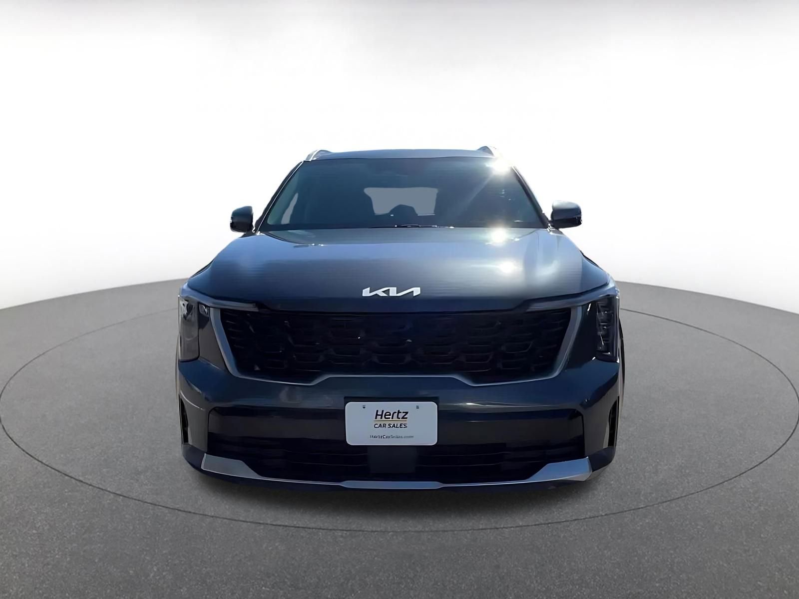 Used 2024 Kia Sorento S image 4