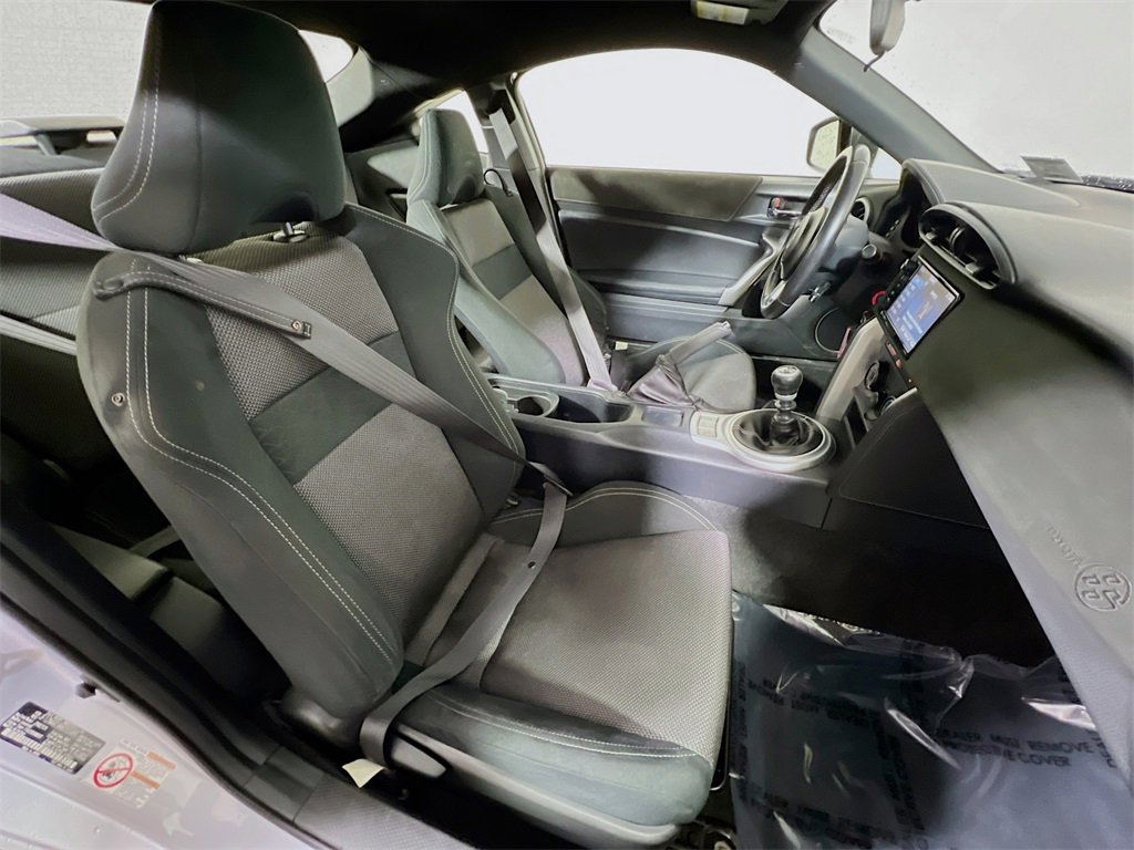 Certified 2017 Toyota 86 image 25