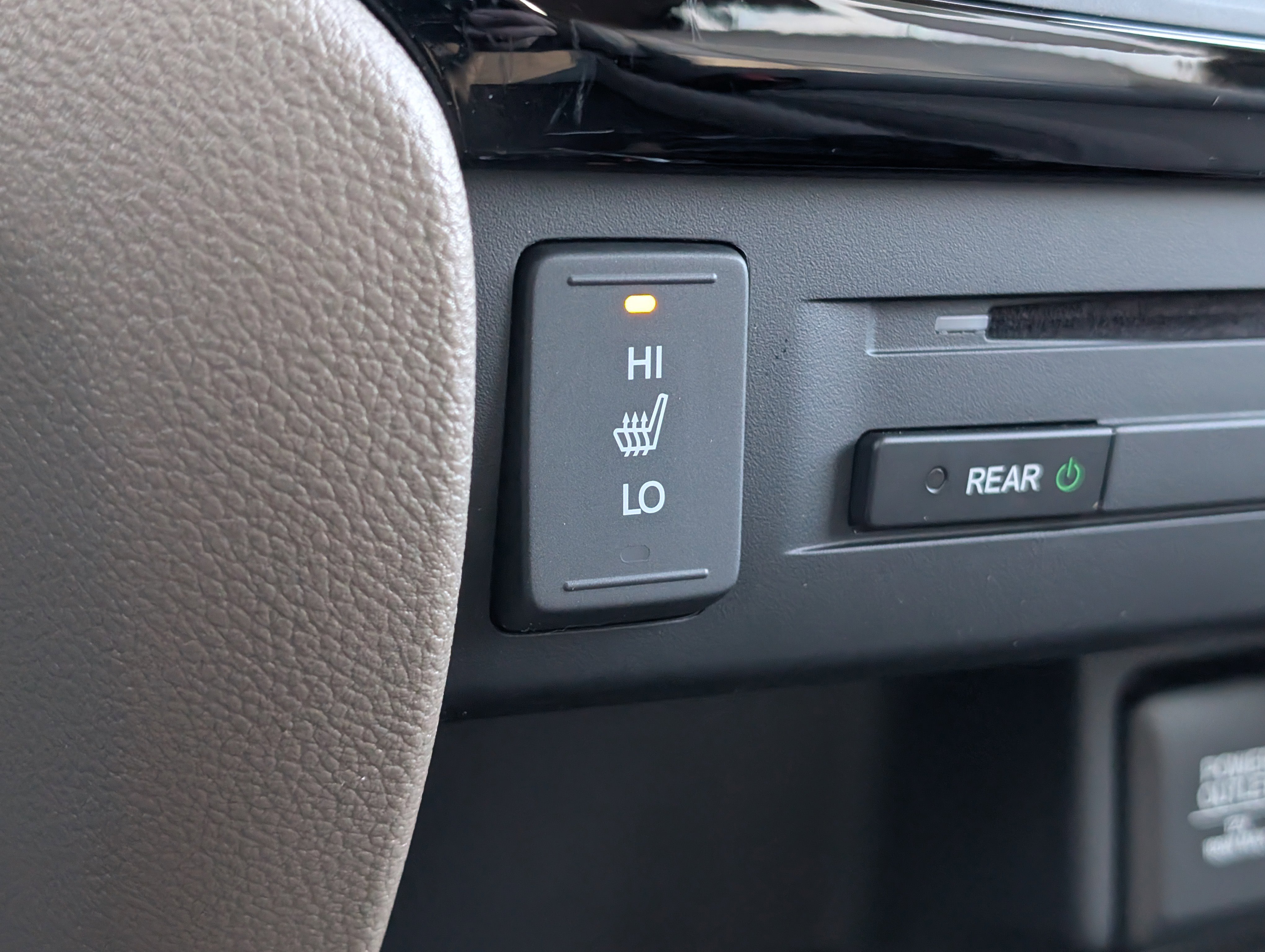 Used 2018 Honda Pilot Touring image 22