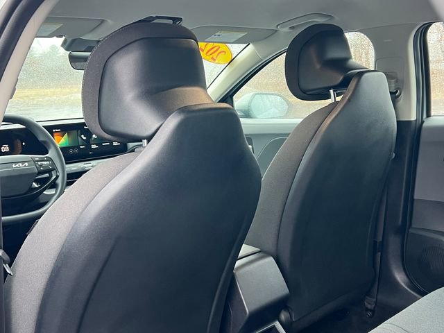 Used 2025 Kia K4 LXS image 28
