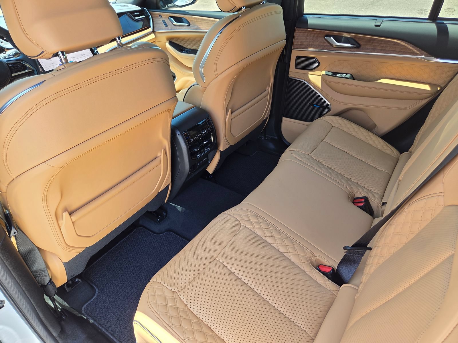 New 2026 Jeep Grand Cherokee Summit AWD/4WD image 26