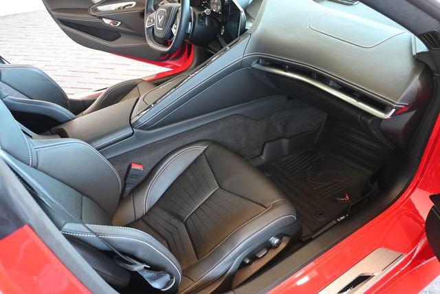 Used 2025 Chevrolet Corvette Stingray Premium Conv w/ Z51 Performance Package image 12