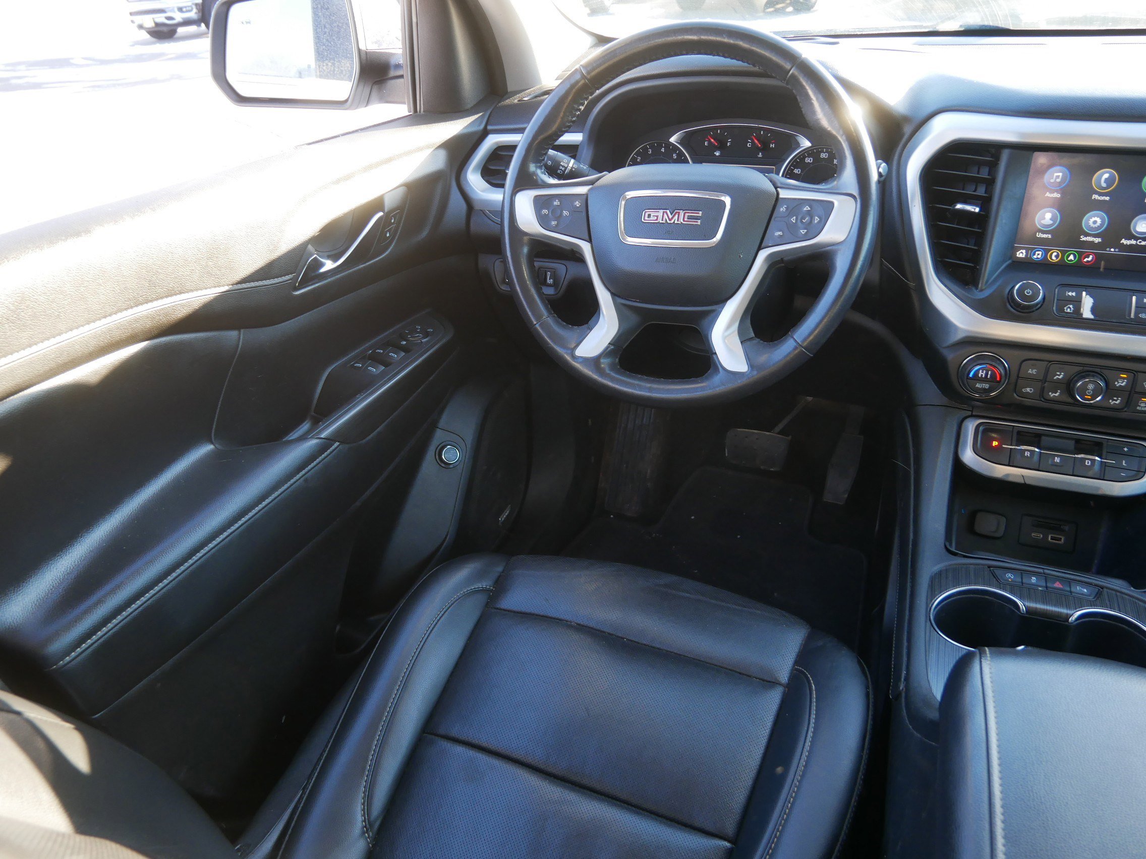 Used 2021 GMC Acadia SLT image 9