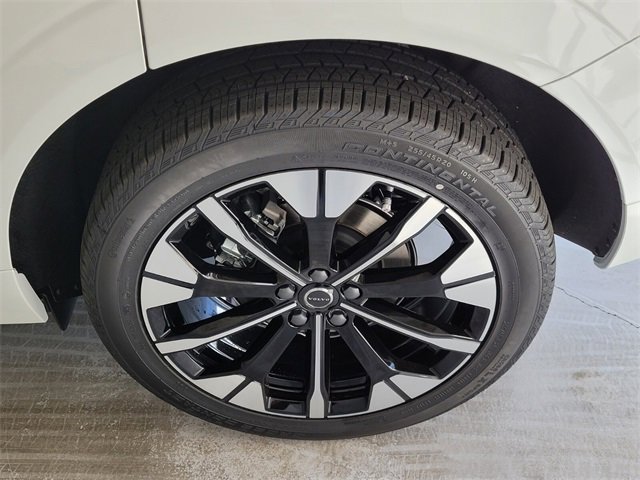 New 2026 Volvo XC60 B5 Plus w/ Protection Package Premier image 6