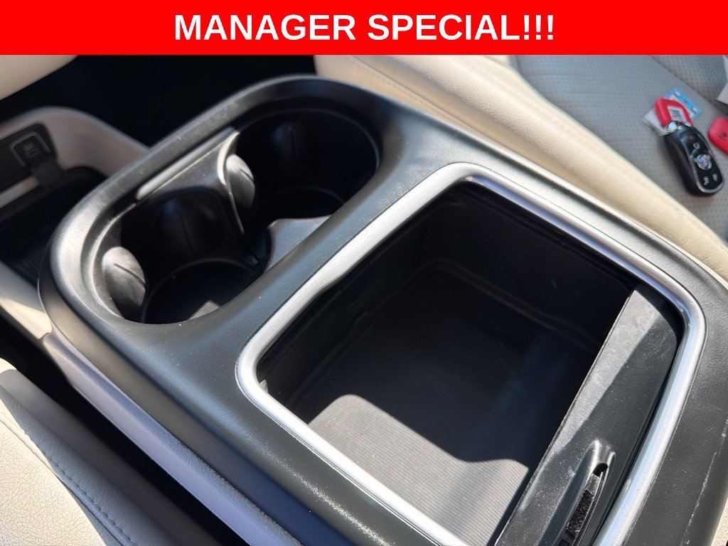 Used 2021 Chrysler Pacifica Touring-L FWD image 32