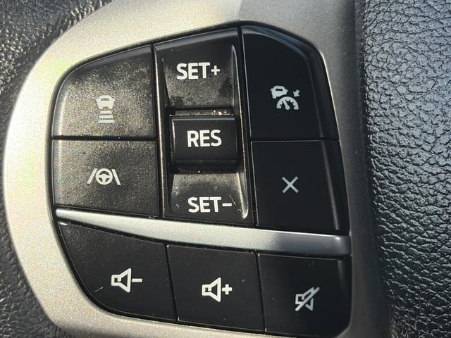 Used 2023 Ford Explorer XLT w/ Equipment Group 202A AWD/4WD image 45