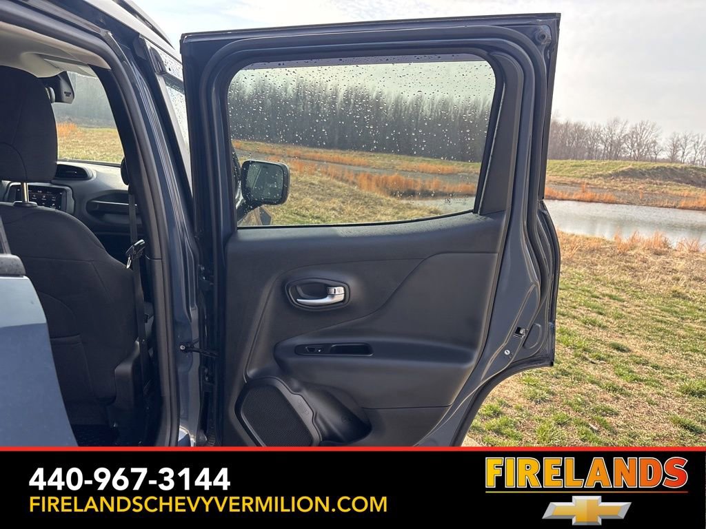 Used 2022 Jeep Renegade Latitude w/ Convenience Group image 33