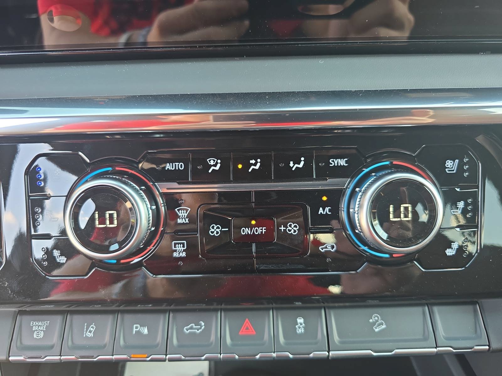 New 2026 GMC Sierra 2500 Denali Ultimate AWD/4WD image 20