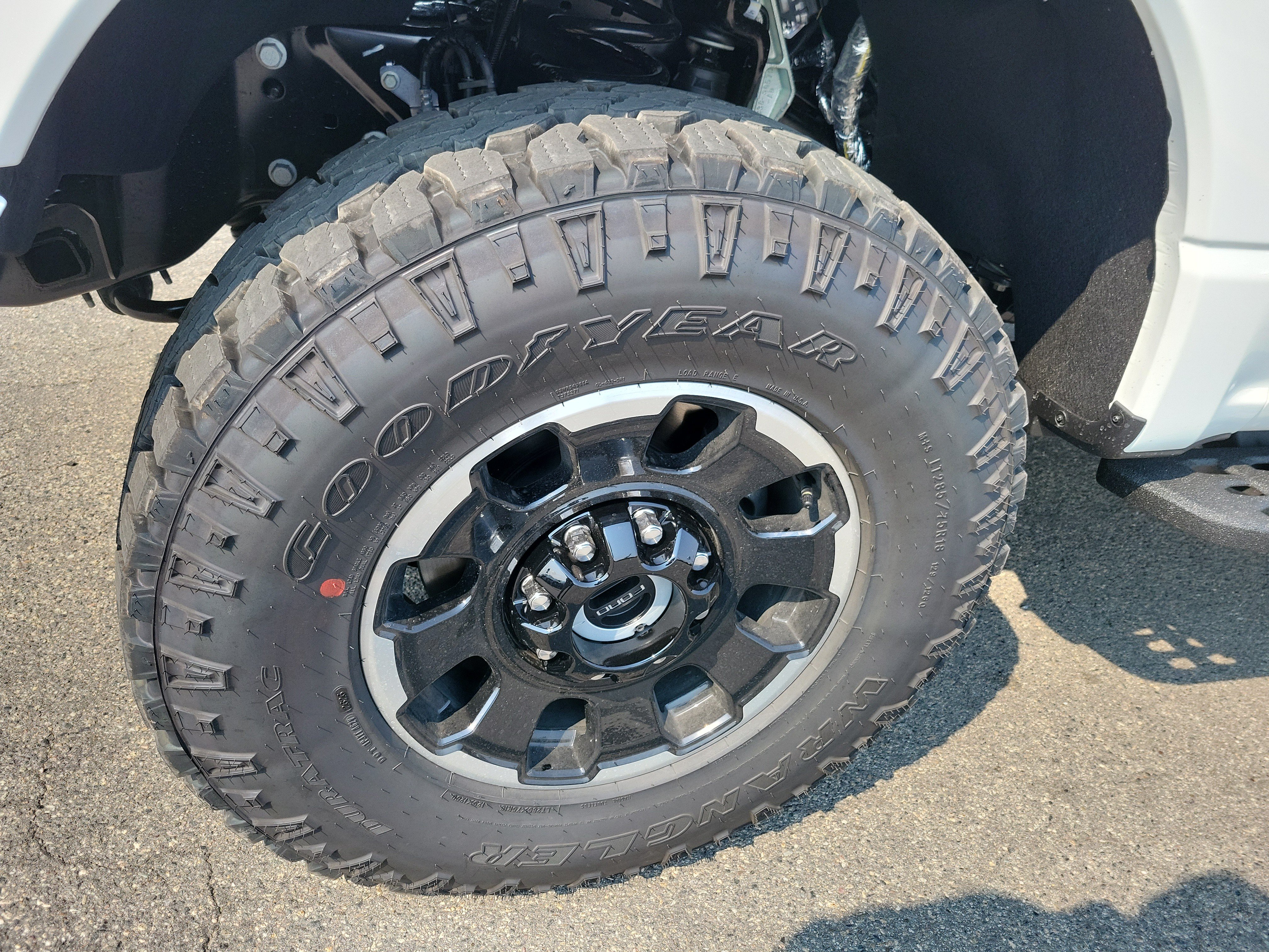 New 2026 Ford F250 Lariat w/ Tremor Off-Road Package AWD/4WD image 8