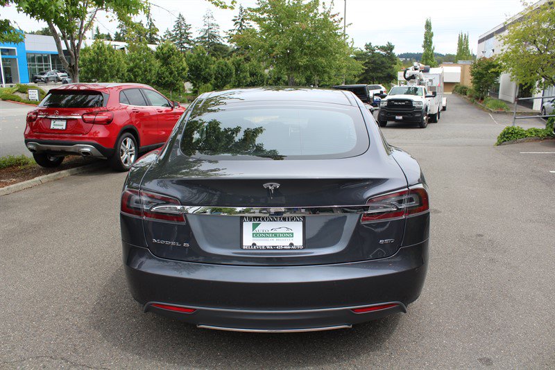 Used 2015 Tesla Model S 85D AWD/4WD image 4
