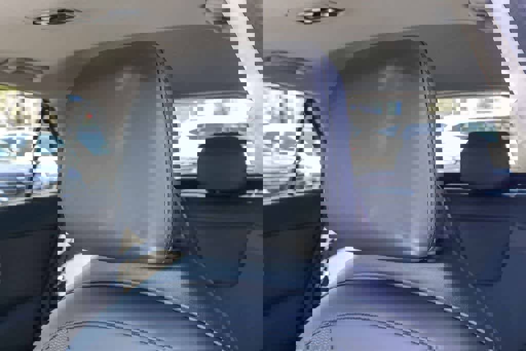 Certified 2023 Kia Niro EX Touring image 24