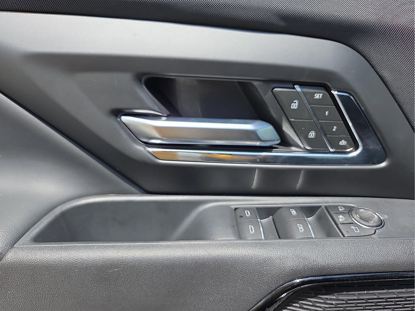 New 2025 Chevrolet Silverado EV RST image 13