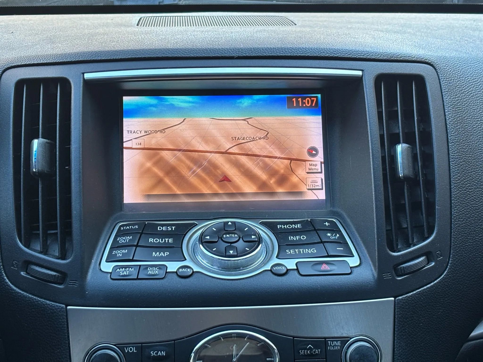 Used 2013 INFINITI G37 x Sedan w/ Premium Pkg image 29