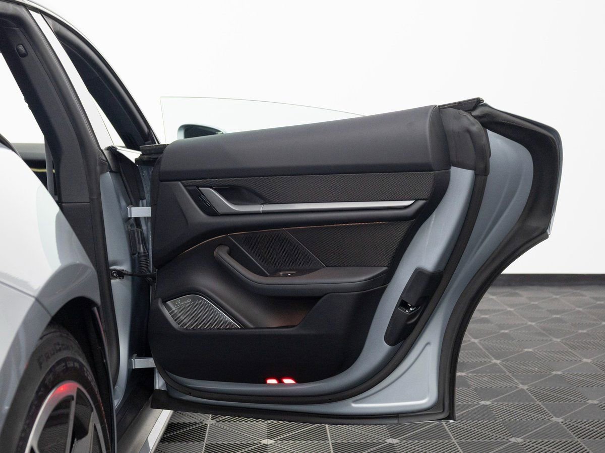 New 2025 Porsche Taycan 4S image 29