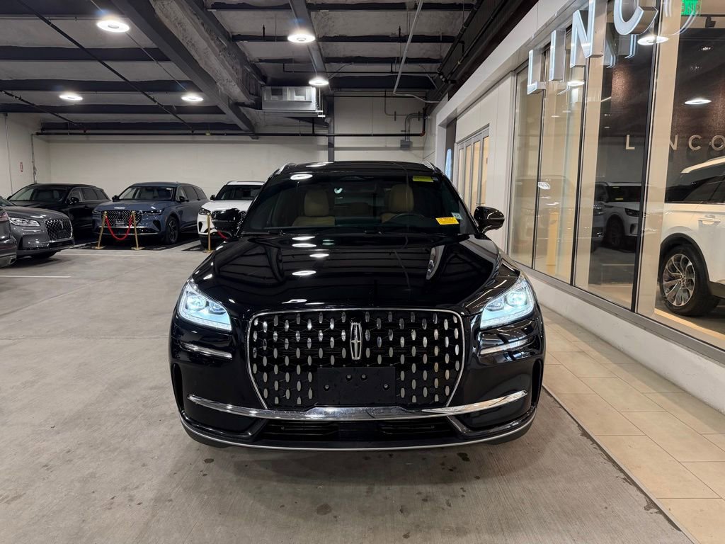 Used 2023 Lincoln Corsair Reserve w/ Equipment Group 201A image 3