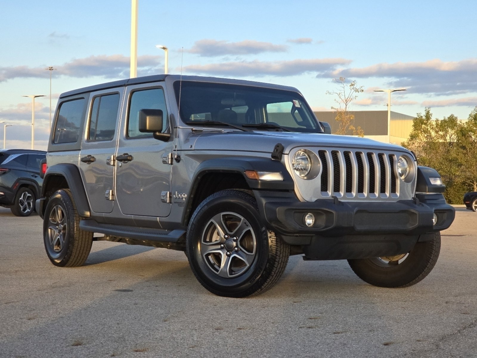 Used 2018 Jeep Wrangler Unlimited Sport S image 2
