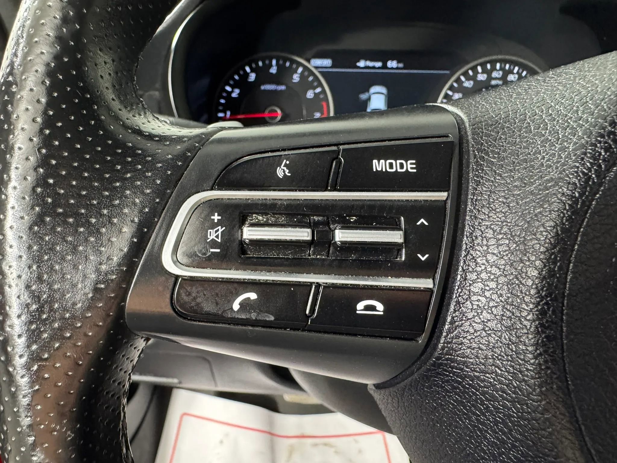 Used 2018 Kia Stinger GT2 AWD/4WD image 15