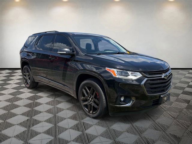 Used 2020 Chevrolet Traverse Premier w/ Redline Edition FWD image 3