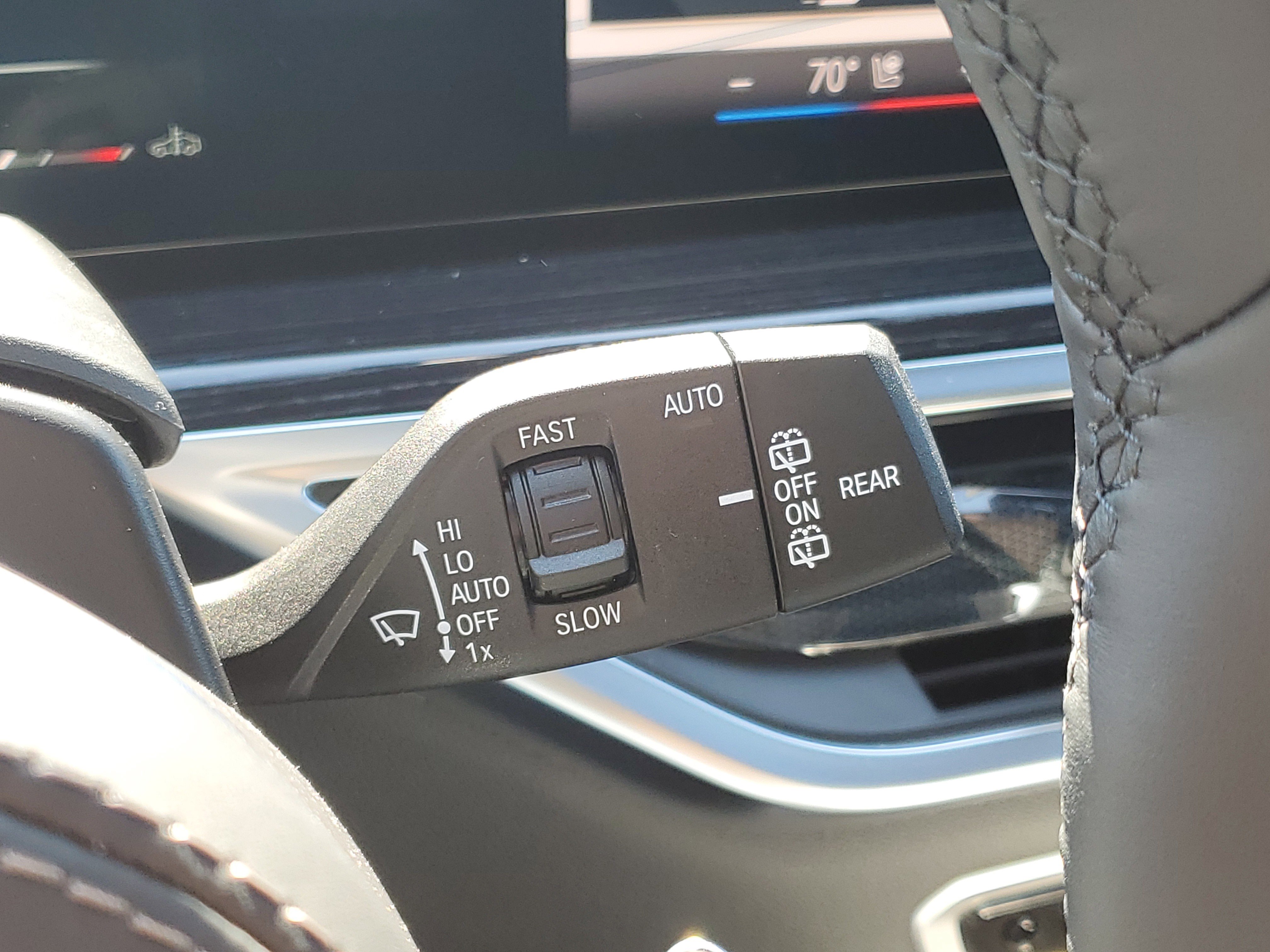 New 2026 BMW X5 xDrive40i w/ M Sport Package AWD/4WD image 14