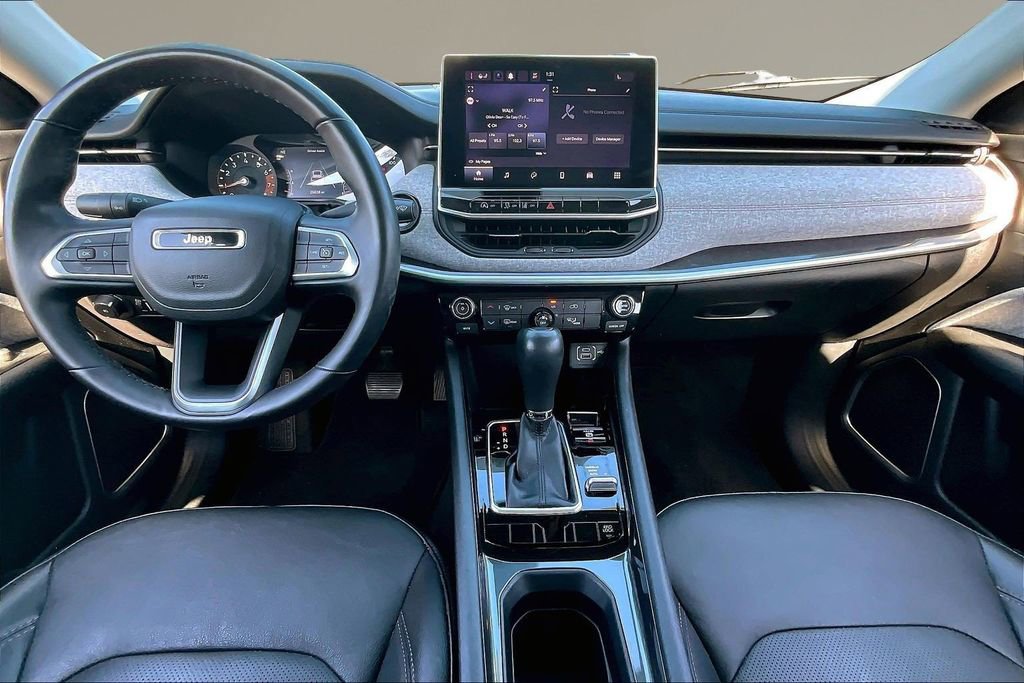 Used 2022 Jeep Compass Latitude image 7