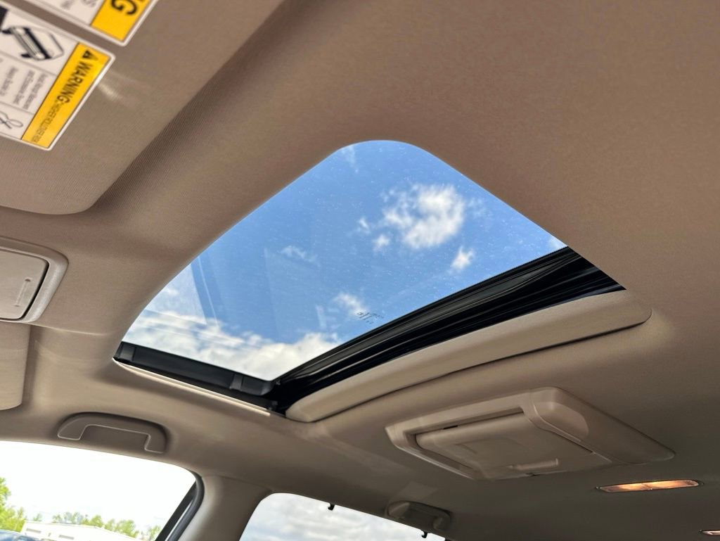 Used 2017 Honda Pilot Touring image 6