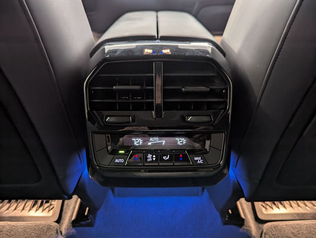 Used 2023 BMW iX xDrive50 w/ Convenience Package image 38