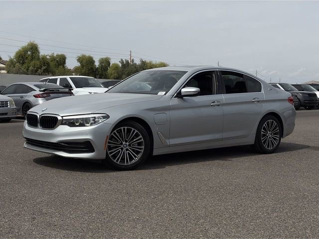 Used 2019 BMW 530e w/ Convenience Package image 2
