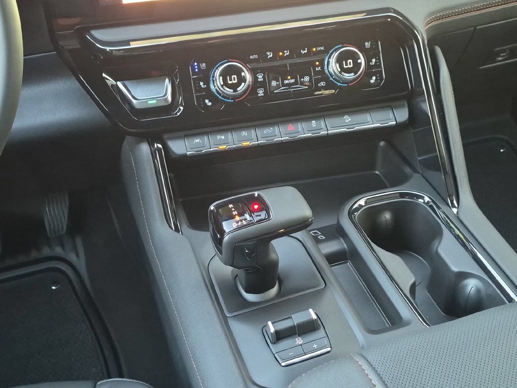 New 2026 GMC Sierra 1500 AT4 w/ AT4 Premium Package AWD/4WD image 28