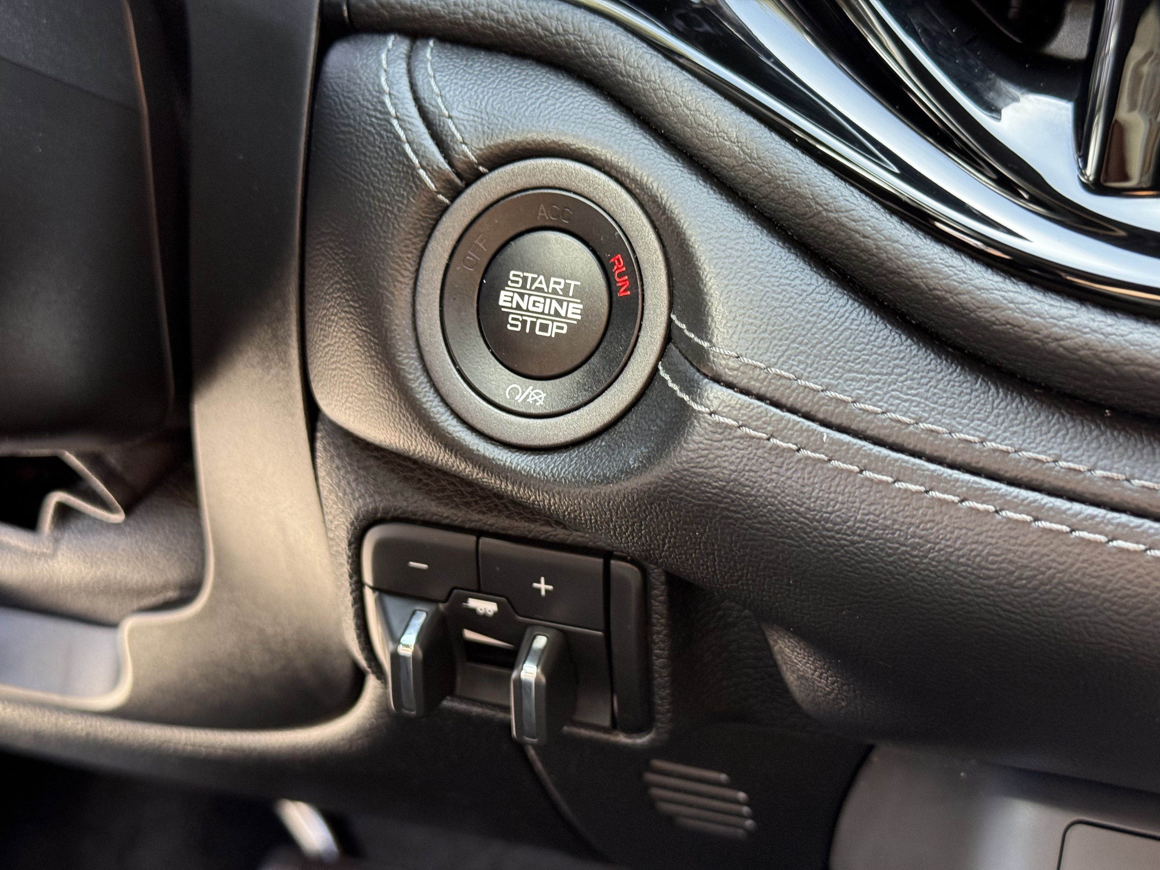 Used 2022 Dodge Durango GT w/ Blacktop Package image 24